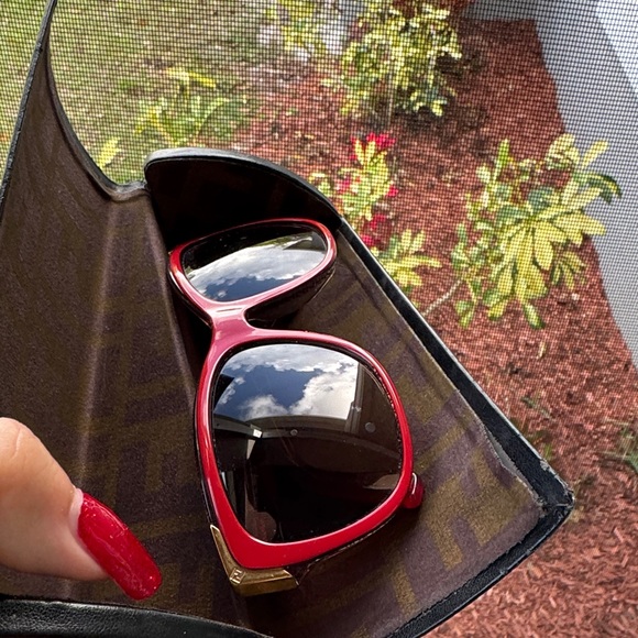Fendi Red Sunglasses with original COA card & case main image 6